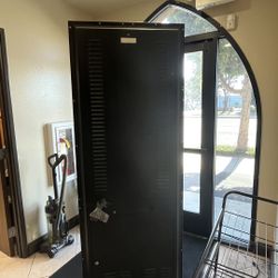 LEDSCOPIC 55" 4K VERTICAL - DIGITAL TOUCH SCREEN KIOSK