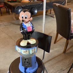 Mickey Mouse Gum Ball