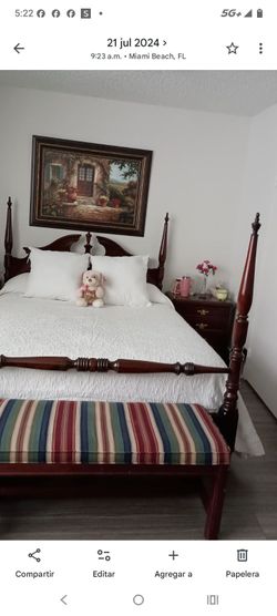 Cama, mesas de noche y gavetero