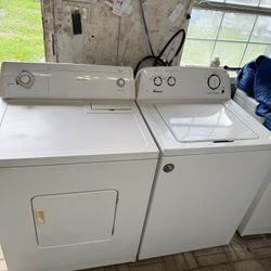 ❤️GREAT RUNNING EXTRA LARGE CAPACITY  ELECTRIC DRYER & WASHER SET😘both manufactured by whirlpool😍BOTH BEEN CLEANED IN & out😻ALL BUTTONS & CYCLES WO