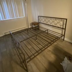 King Size “Oriental” Vintage Style Metal Platform Bed 