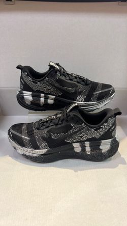 NIKE VOMERO 18 ZOOMX “IRON GREY”