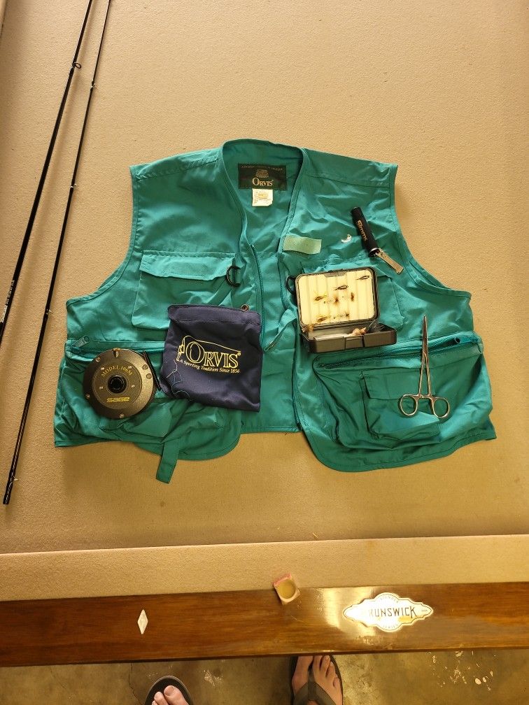 Sage DS2 Fly Fishing Rod, Model 106M Reel