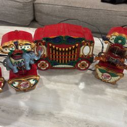 Musical Carousel With 6 Animals