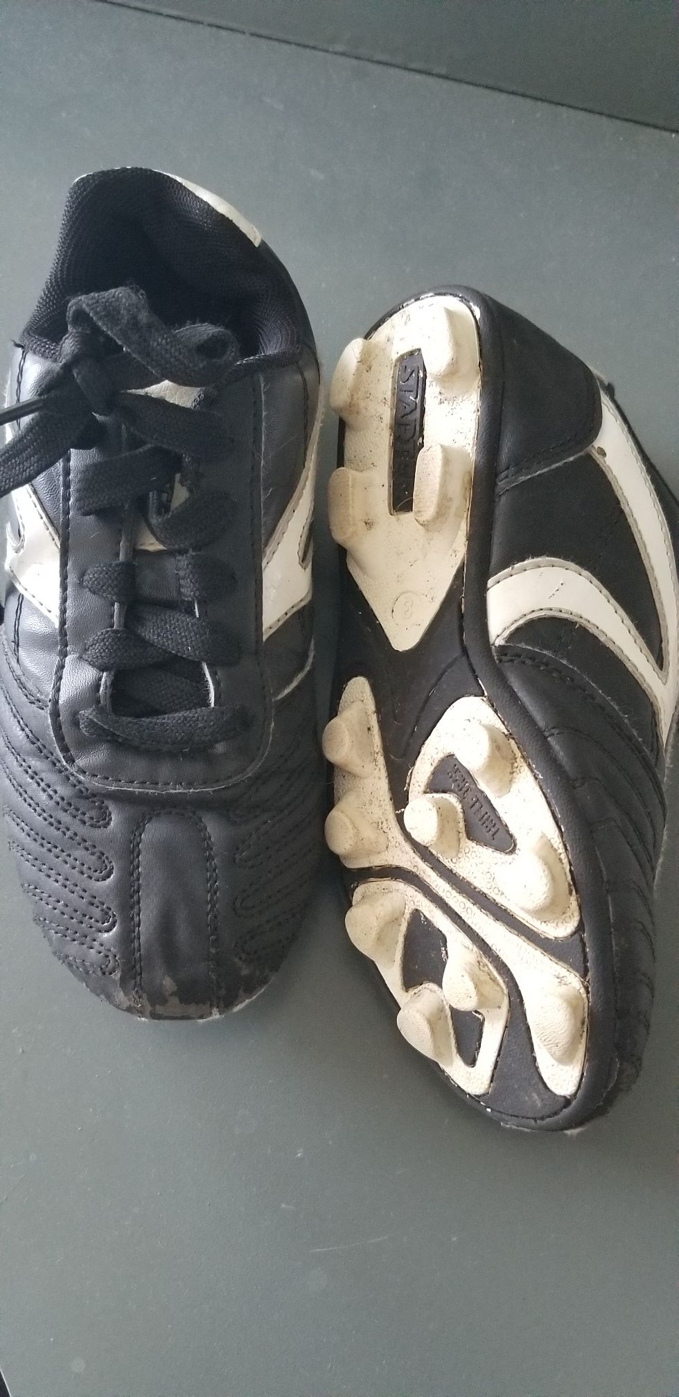 Starter soccer shoes