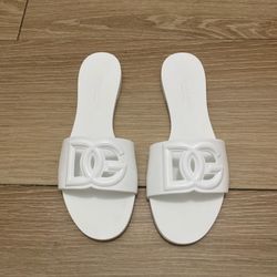 White Dolce & Gabbana Sandals Size 8.5