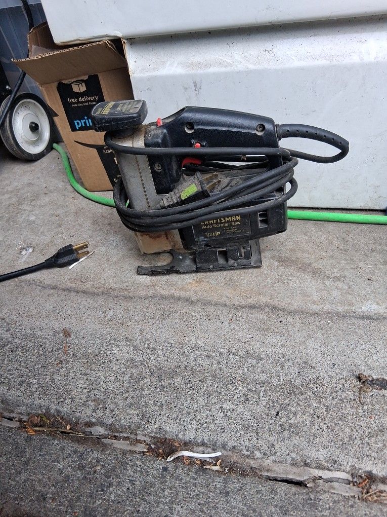 Auto Scroller Saw