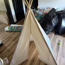 Kids teepee tent