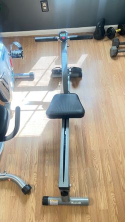 Rowing Machine with Digital Monitor