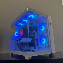 Custom Whiteout RTX Gaming PC Computer (Ryzen 5 5500, RTX 5060, 24GB RAM, 1TB NVMe SSD + 3TB HDD)