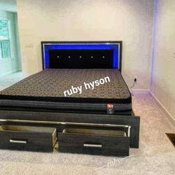 Brand New | Gray Multi Lodanna Queen Panel Bed ,@ Deftest Delivery 