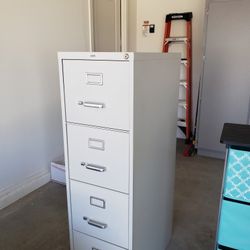 Metal 4-drawer Filing Cabinet 