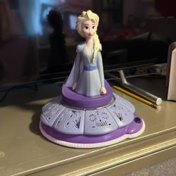 Elsa Lamp 
