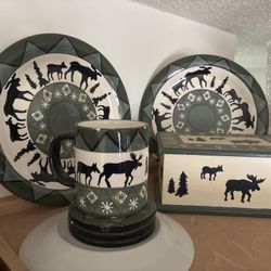 Hand-Painted Moose Lodge Dish Set – Plates, Mugs, Teapot & Decor