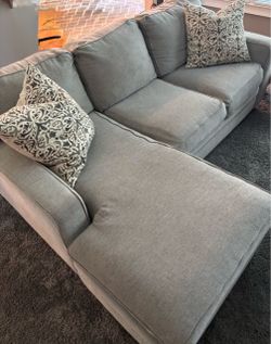 Chaise Lounge/Sofa