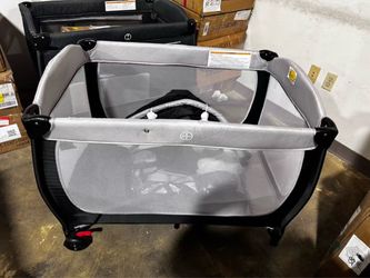 4 in 1 Portable Pack and Play, Baby Playard w/Bassinet,