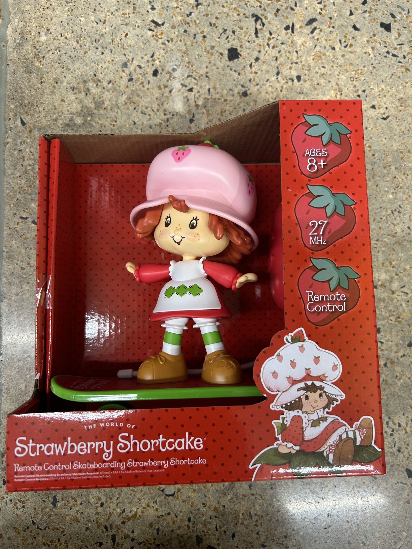 NWT Strawberry Shortcake Remote Control Skateboarding Toy