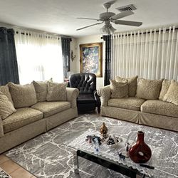 TWO COUCHES FOR SALE IN GREAT CONDITION