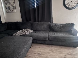 Couch/sectional