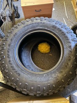 Good Year Tires 285/ 75R18