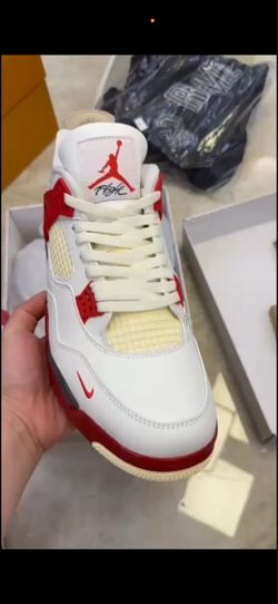 Shoe