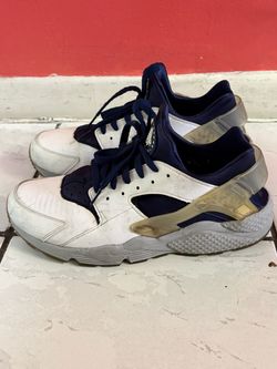 Nike Huaraches size 11