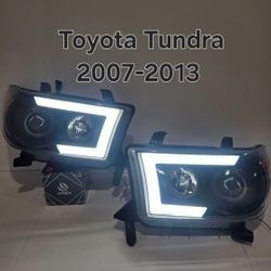 Toyota Tundra 2007-2013 Headlights