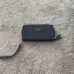 Kate spade Around Wallet