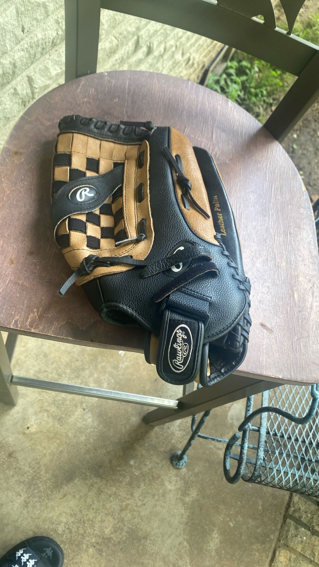 Softball Glove 14 Inch