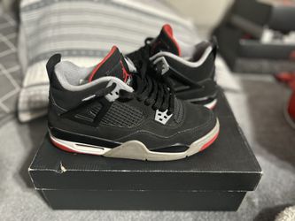 Jordan 4s