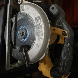 Dewalt Circular saw 6-1/2