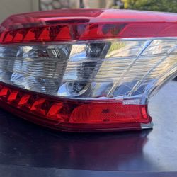 2013 Nissan Sentra Taillight 