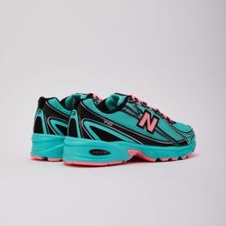 New Balance "Blue/Pink" Unisex Shoe