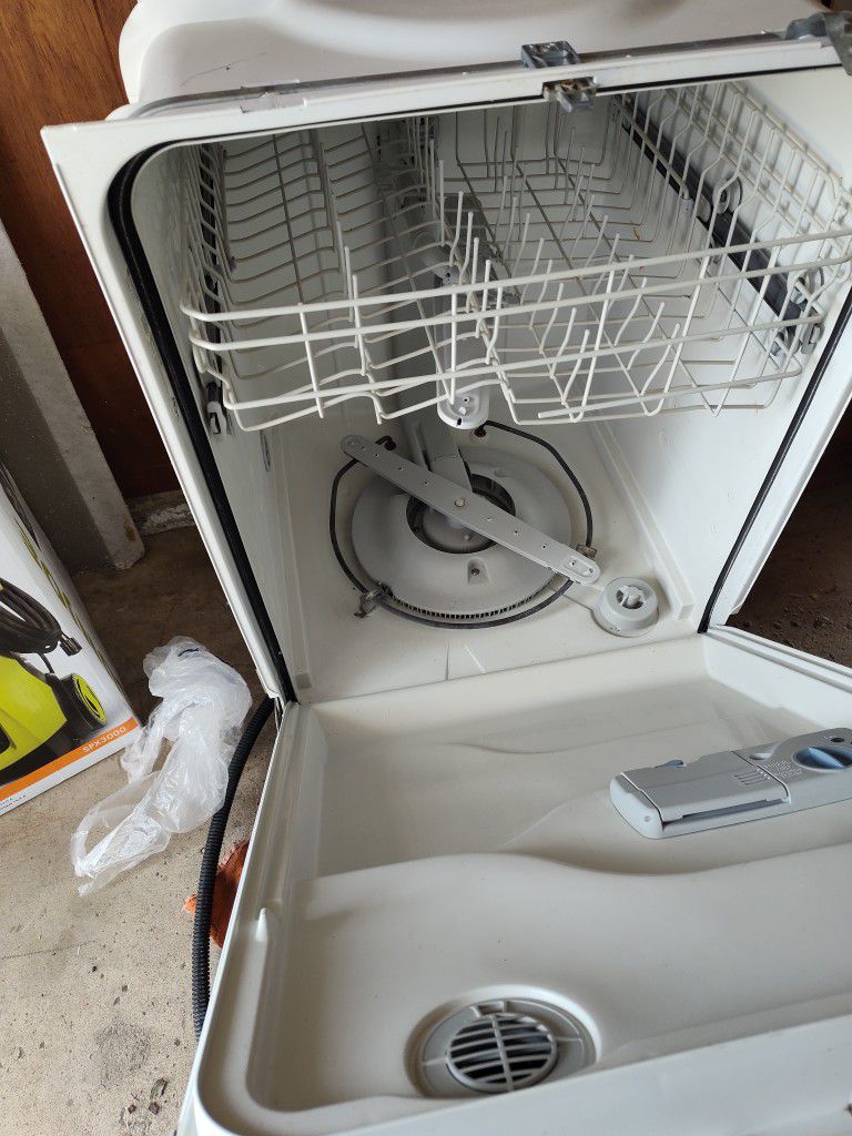 Dishwasher  Free