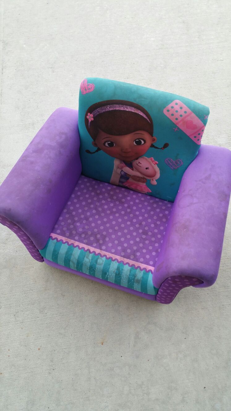 Disney Junior Doc McStuffins Upholstered Chair