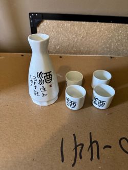 Ceramic Sake Set with 4 Cups