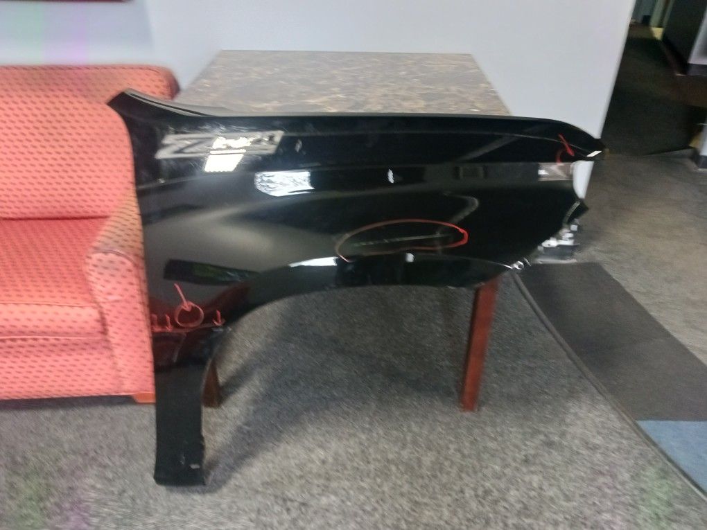 2021 Chevy Silverado Right Side Fender Used