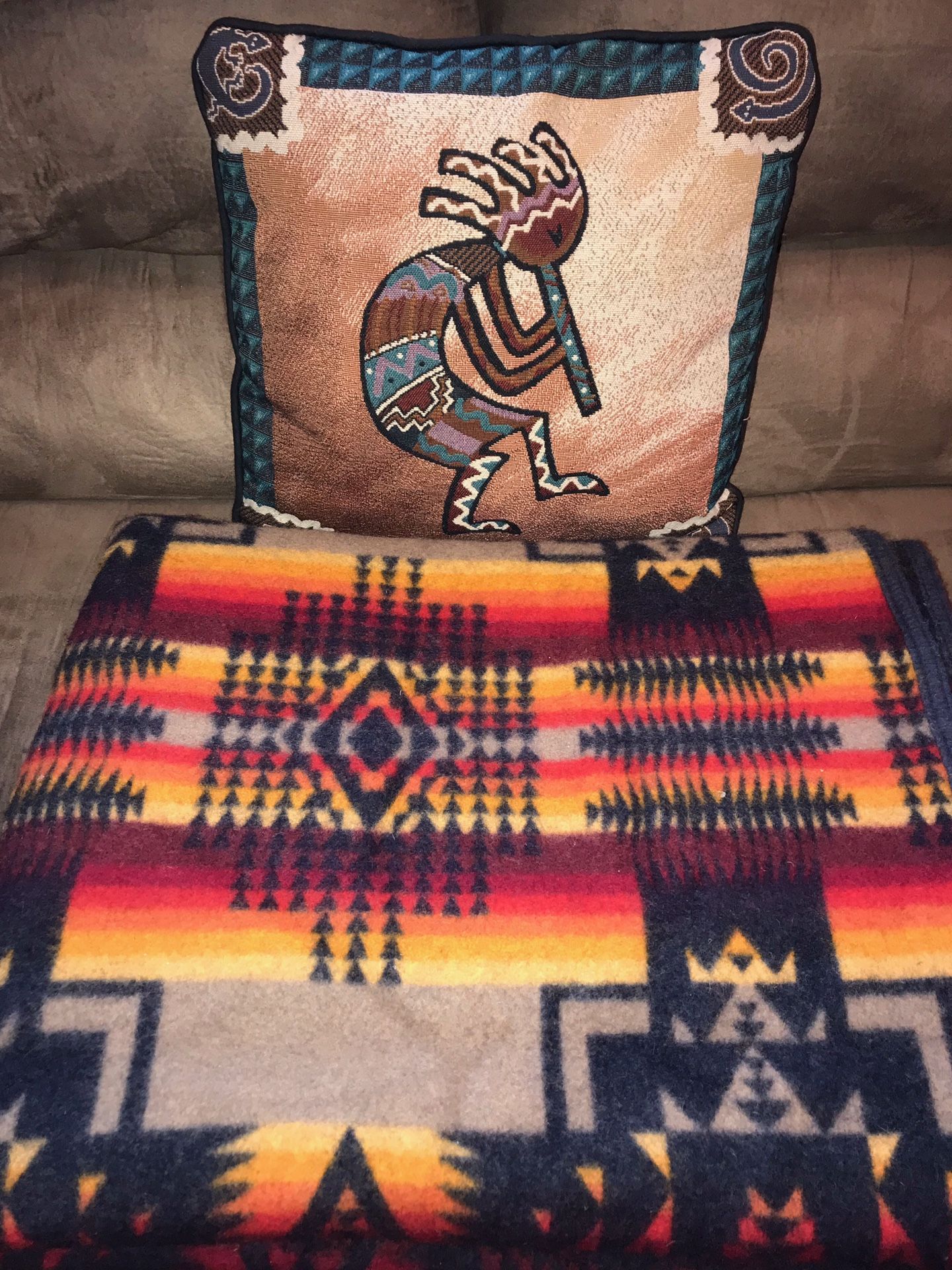 Pendleton blanket for Sale in Lakewood, WA OfferUp