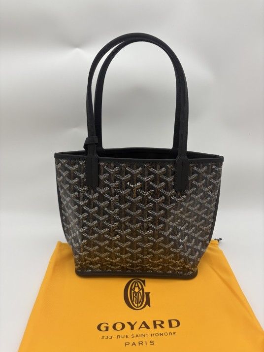Goyard Black Reversible Mini Anjou in Black