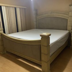 King Sized Bed (includes mattress, dresser, & mirror)