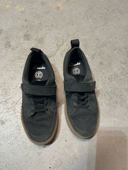 Clarks Kids Black Sneakers with Velcro Strap size 3 kids