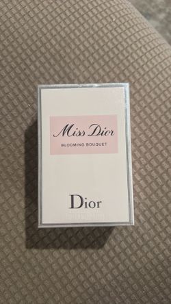 MISS DIOR BLOOMING BOUQUET