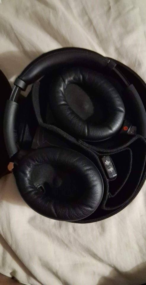 SONY HEADPHONES , BLACK