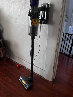 Dyson V11 Animal Cordless Stick Vacuum