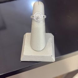 Ladies Ring