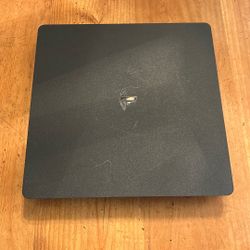 PS4 Slim