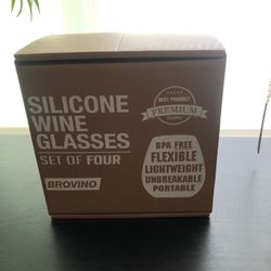 New Silicone Wine Glasses (set of 4)