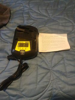 DCB105 Dewalt Charger