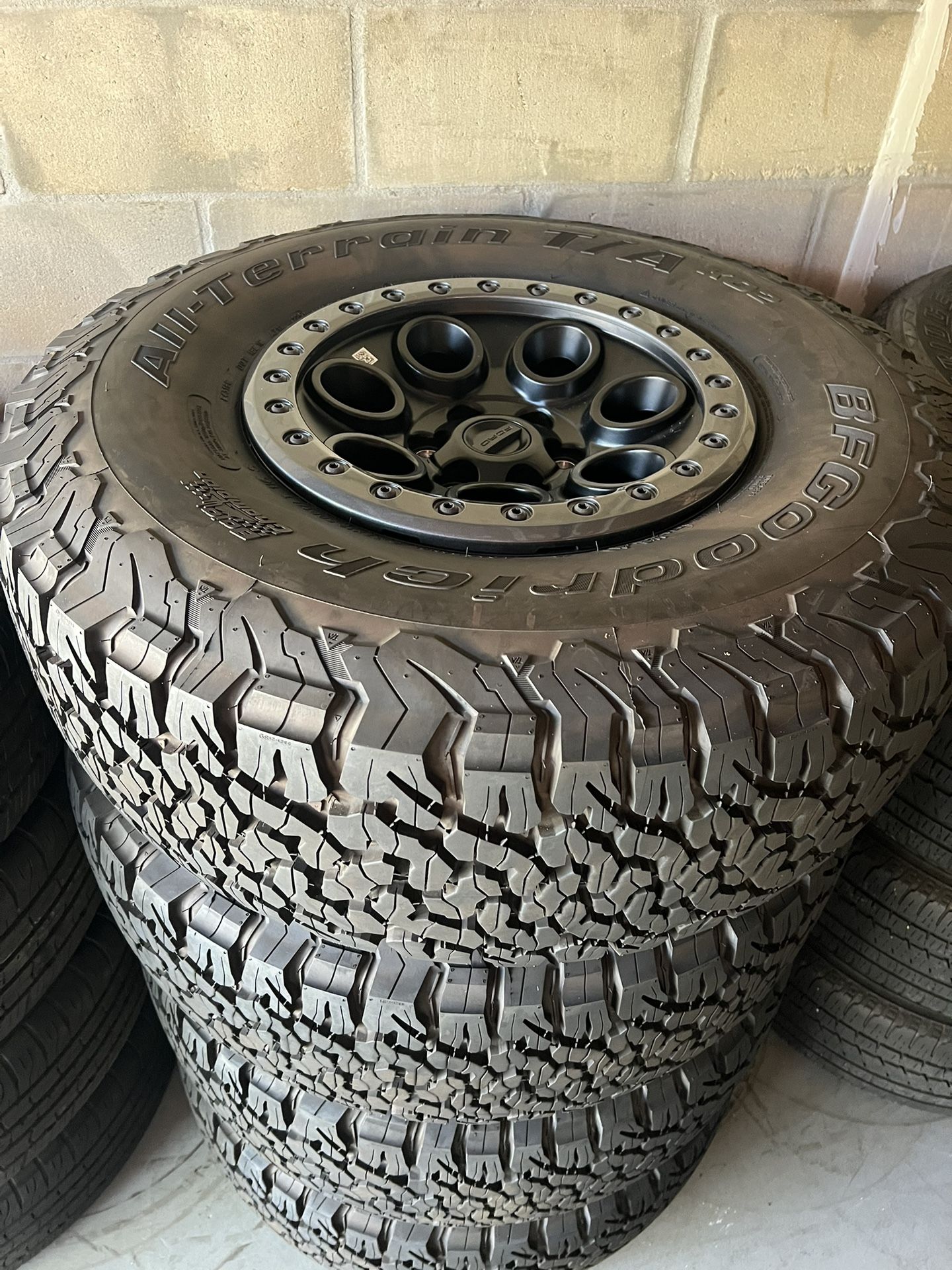 Brand New Ford Raptor 37 Wheels
