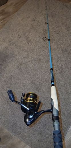 New PennBattle ll 2500 on New INSHORE CARBON coil special grip& cork above reel 7'0 rod